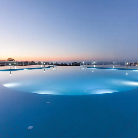 Apartamento Stunning Two Bedroom Penthouse With Breath Taking Sea View Cirénia