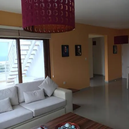 Stunning Two Bedroom Penthouse With Breath Taking Sea View *