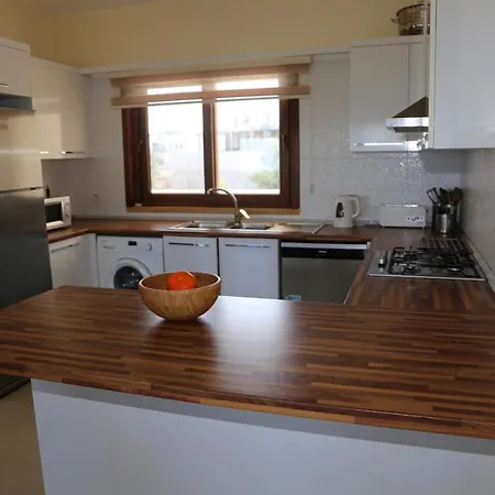 Stunning Two Bedroom Penthouse With Breath Taking Sea View Apartment
