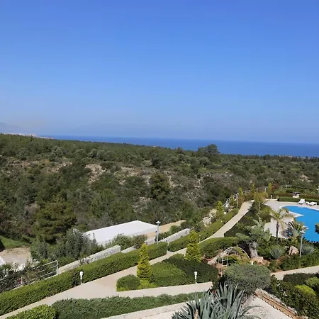 Apartment Stunning Two Bedroom Penthouse With Breath Taking Sea View Kyrenia (Northern Cyprus)