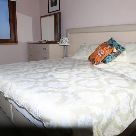 Apartment Stunning Two Bedroom Penthouse With Breath Taking Sea View