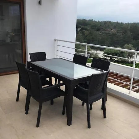 Apartment Stunning Two Bedroom Penthouse With Breath Taking Sea View Kyrenia (Northern Cyprus)